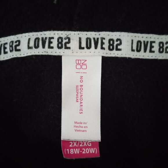 No Boundaries Love 82 Black Hoodie "Chill Out" Glow in Dark Vinyl - Picture 4 of 4